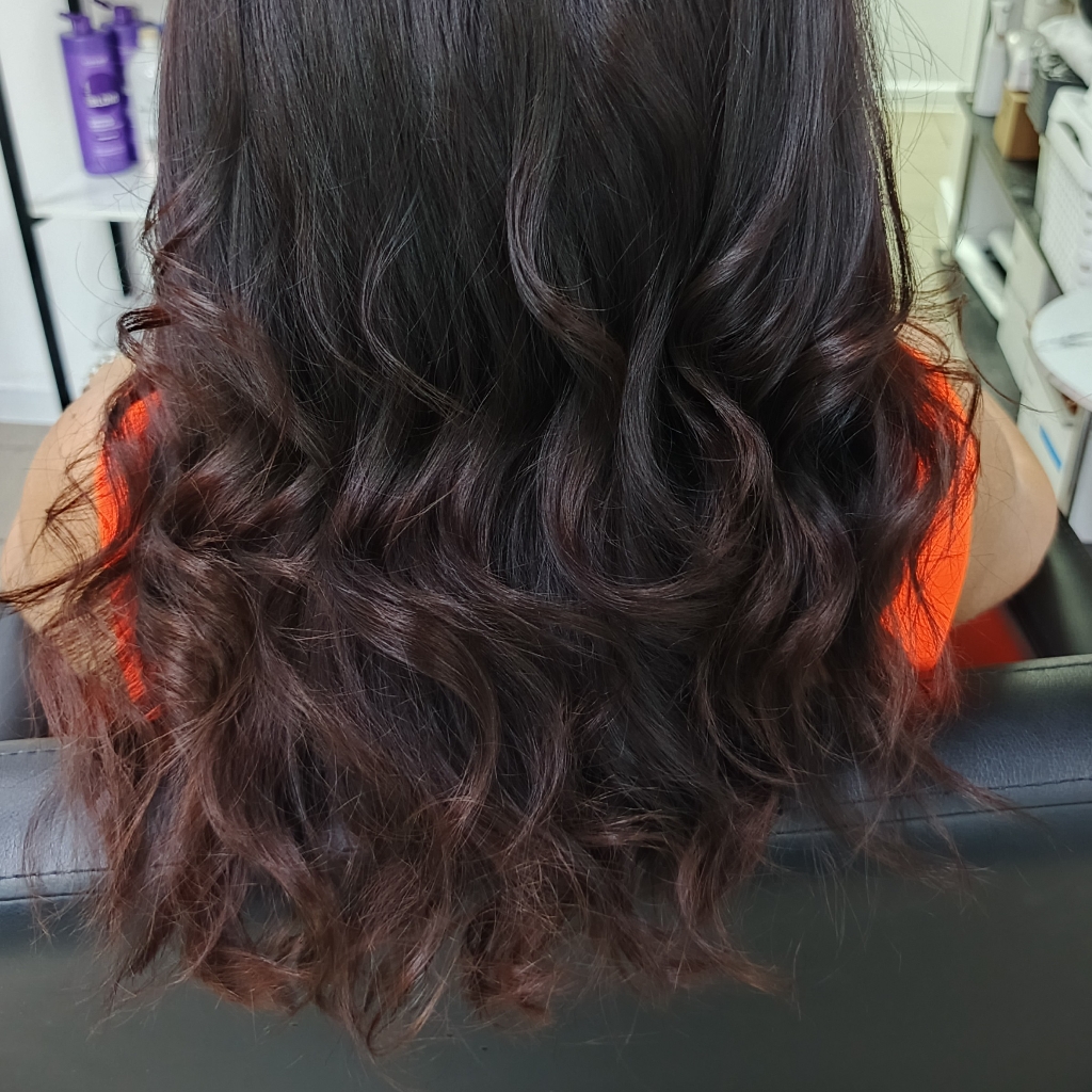 Укладка на волосы средней длины