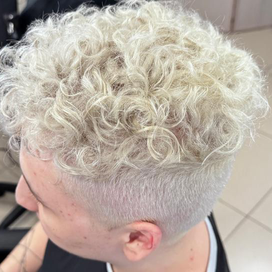 Total blonde
