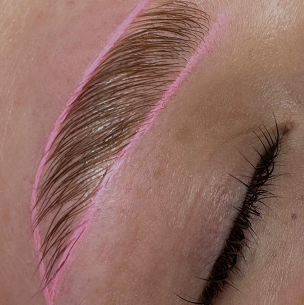 Ламинирование бровей + коррекция