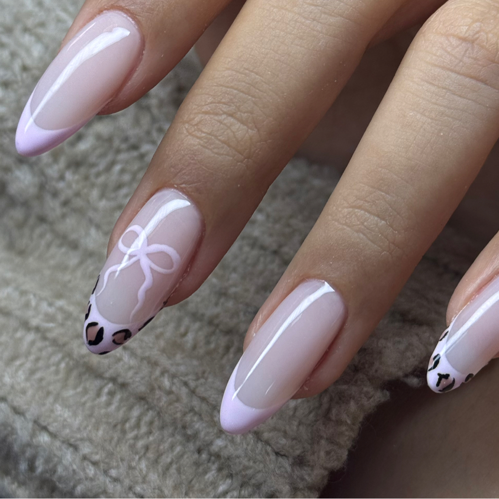 Наращивание ногтей длинной до 4 мм + дизайн или френч