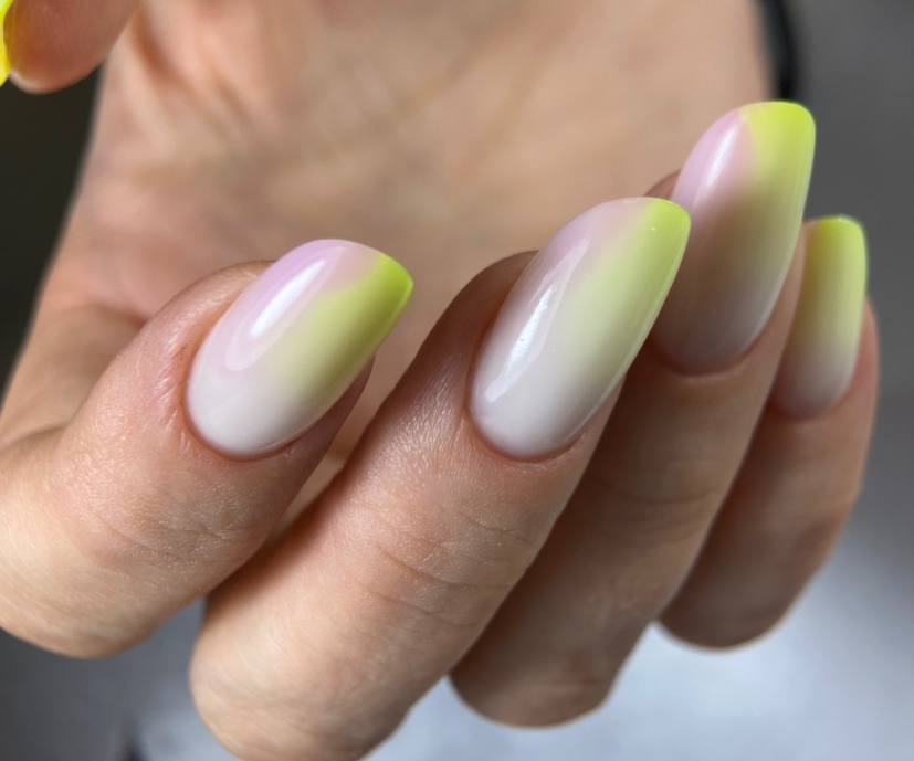 Маникюр с покрытием (короткая , средняя длина)