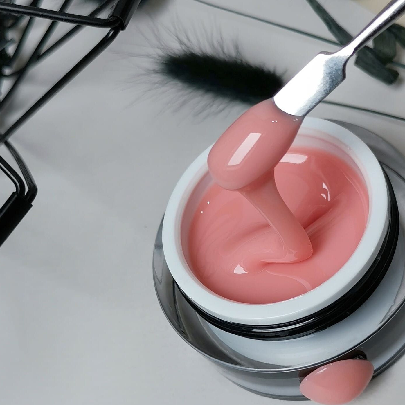 Маникюр с покрытием гель