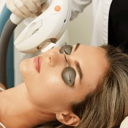 Фотоомоложение