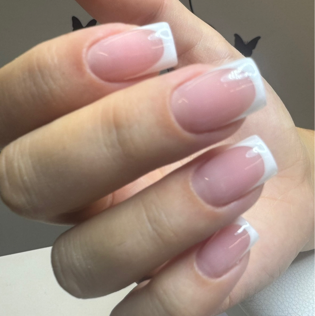 Маникюр с покрытием гель-лак плюс френч