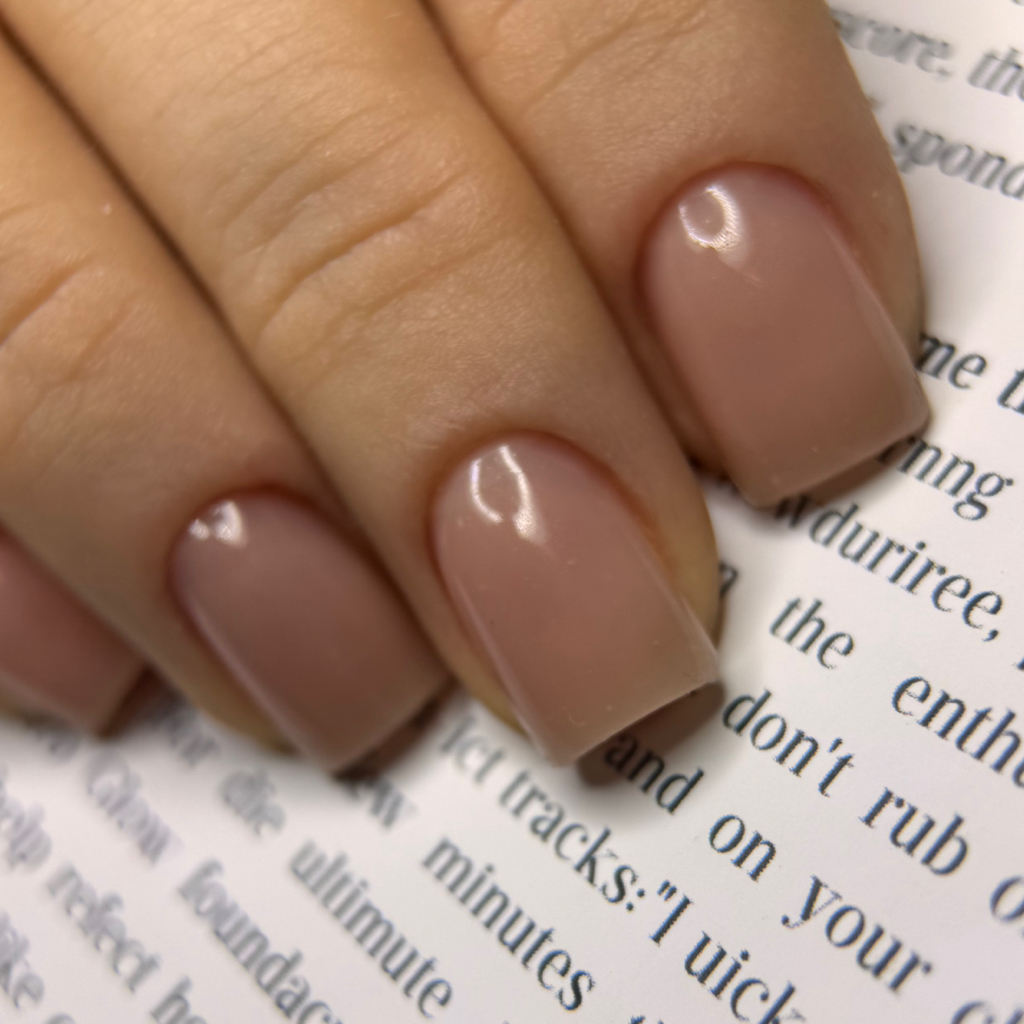 Маникюр с покрытием