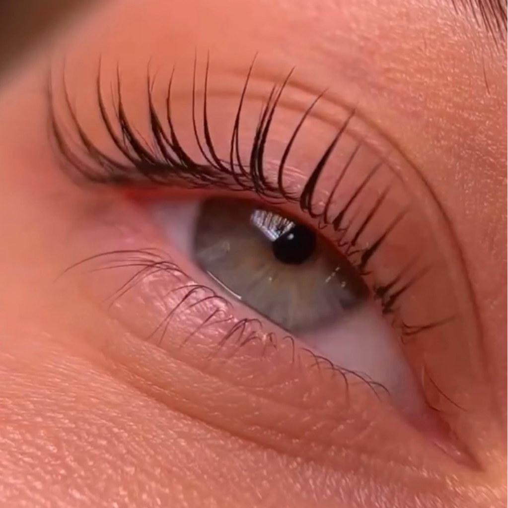 Ламинирование ресниц