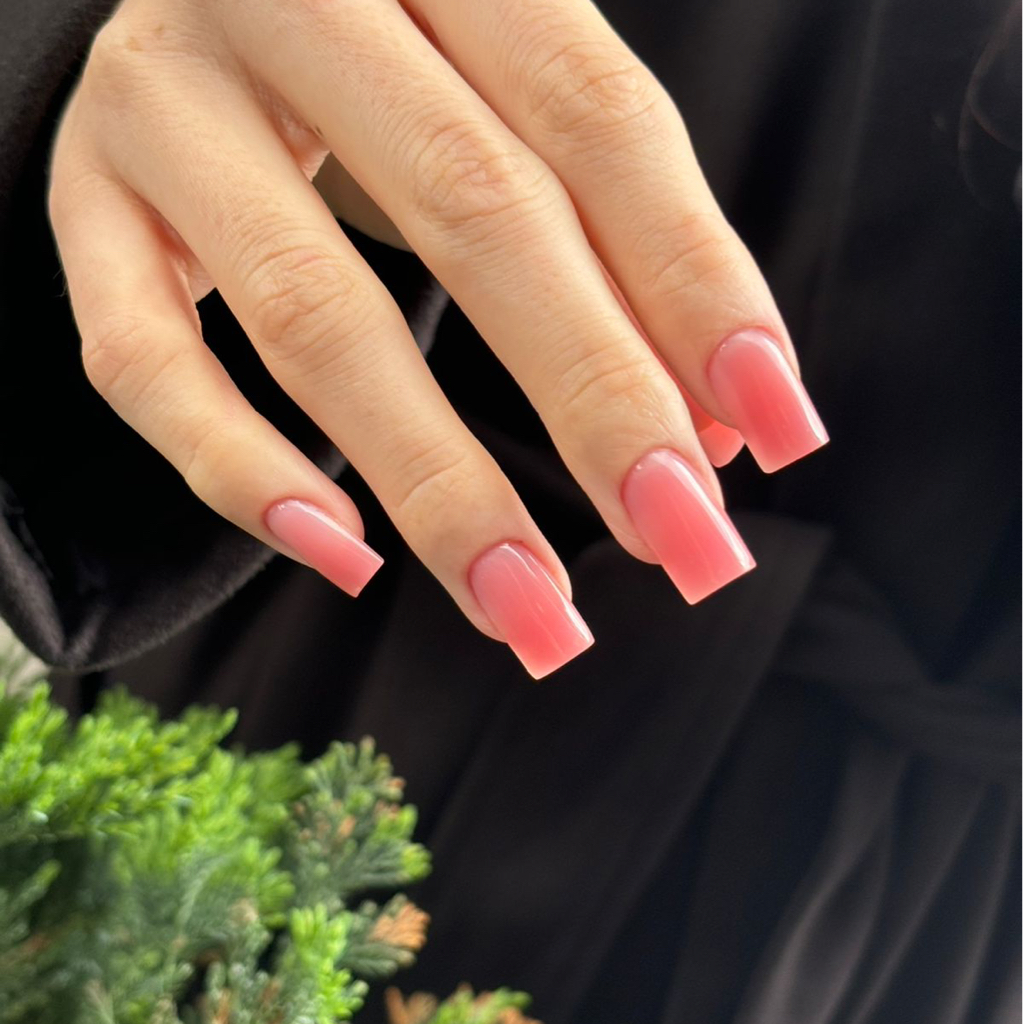 Маникюр с покрытием