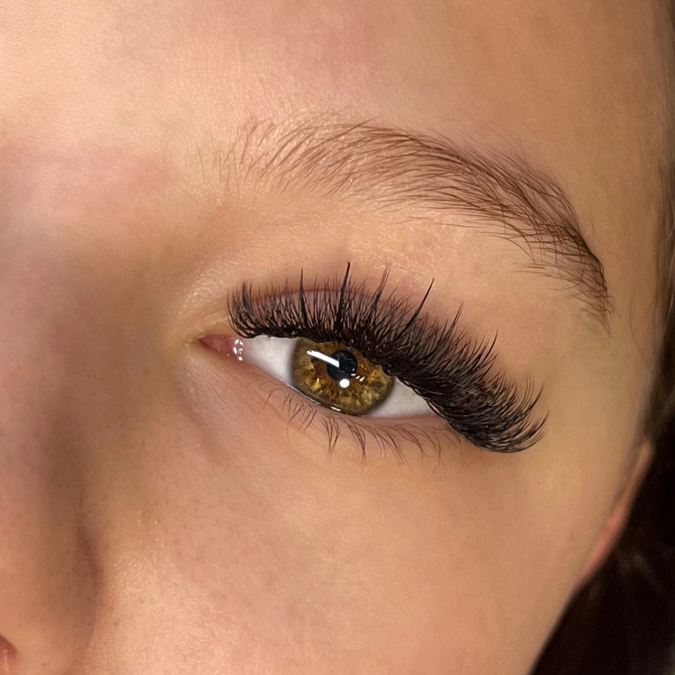 Наращивание ресниц 2.5D/3D/3.5D/4D