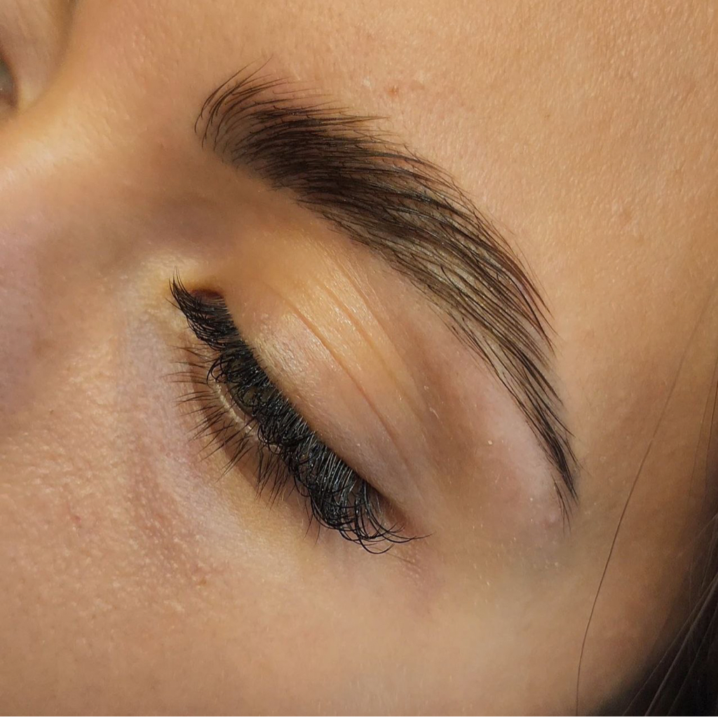 Ламинирование бровей без окрашивания