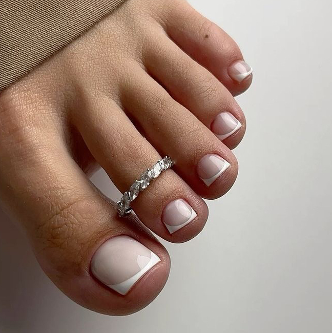 Аппаратный педикюр с покрытием