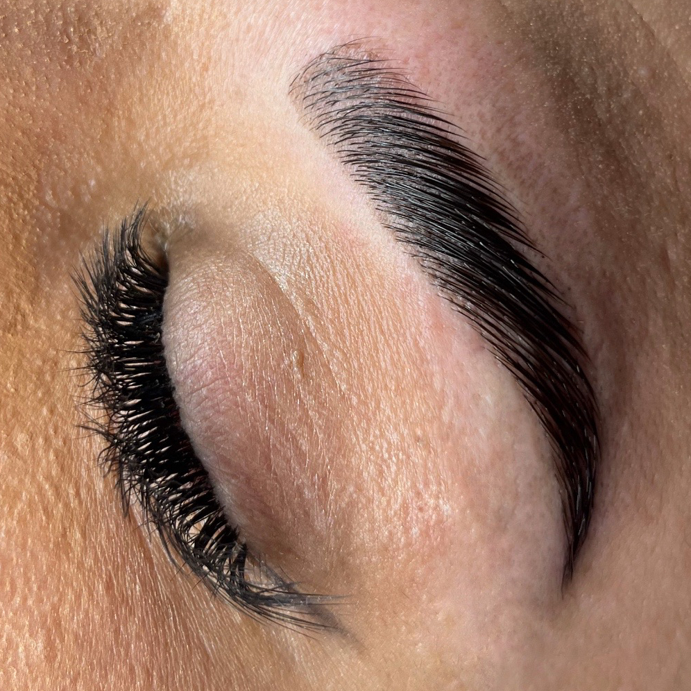 Ламинирование бровей