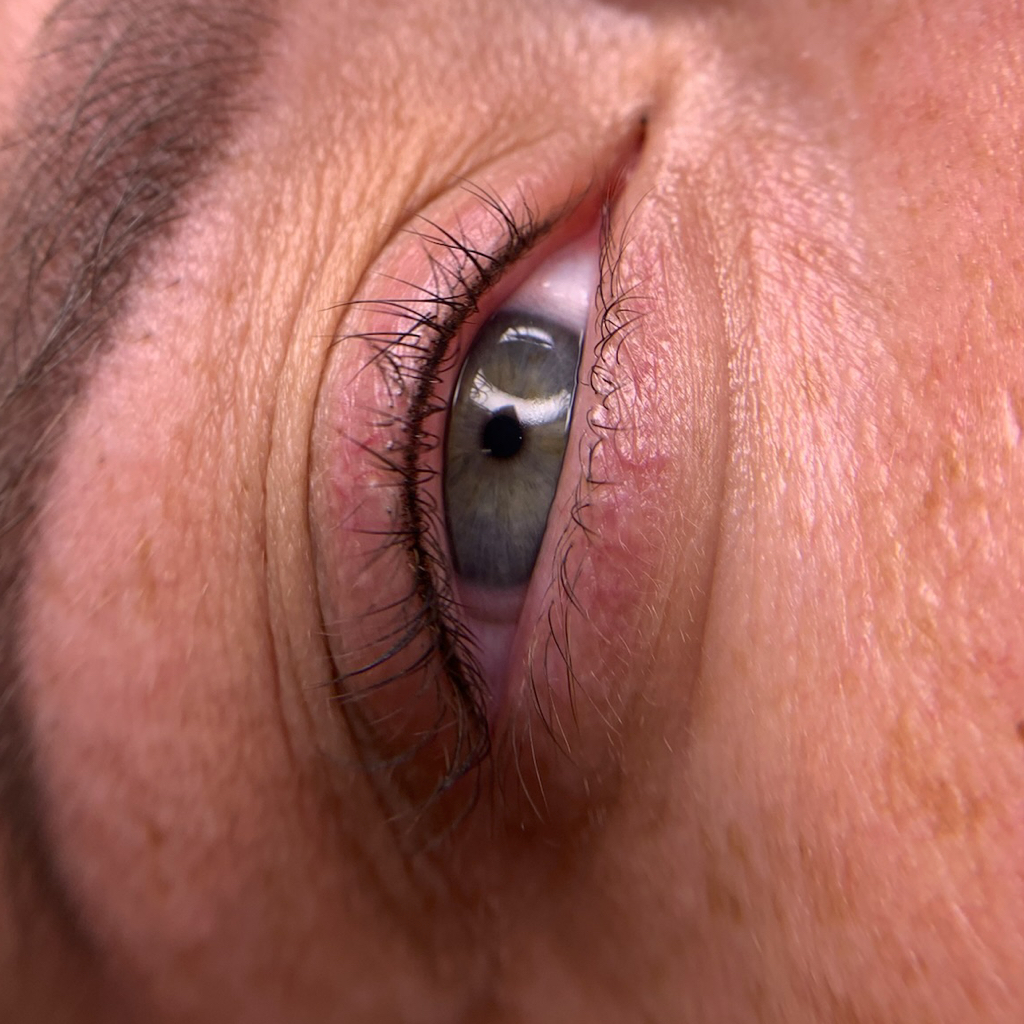 (Коррекция) Перманентный макияж межресничного пространства