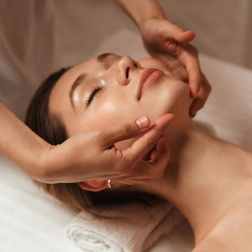 Массаж лица классический