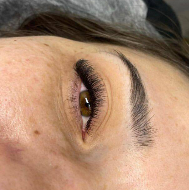 Наращивание ресниц - 2Д объем