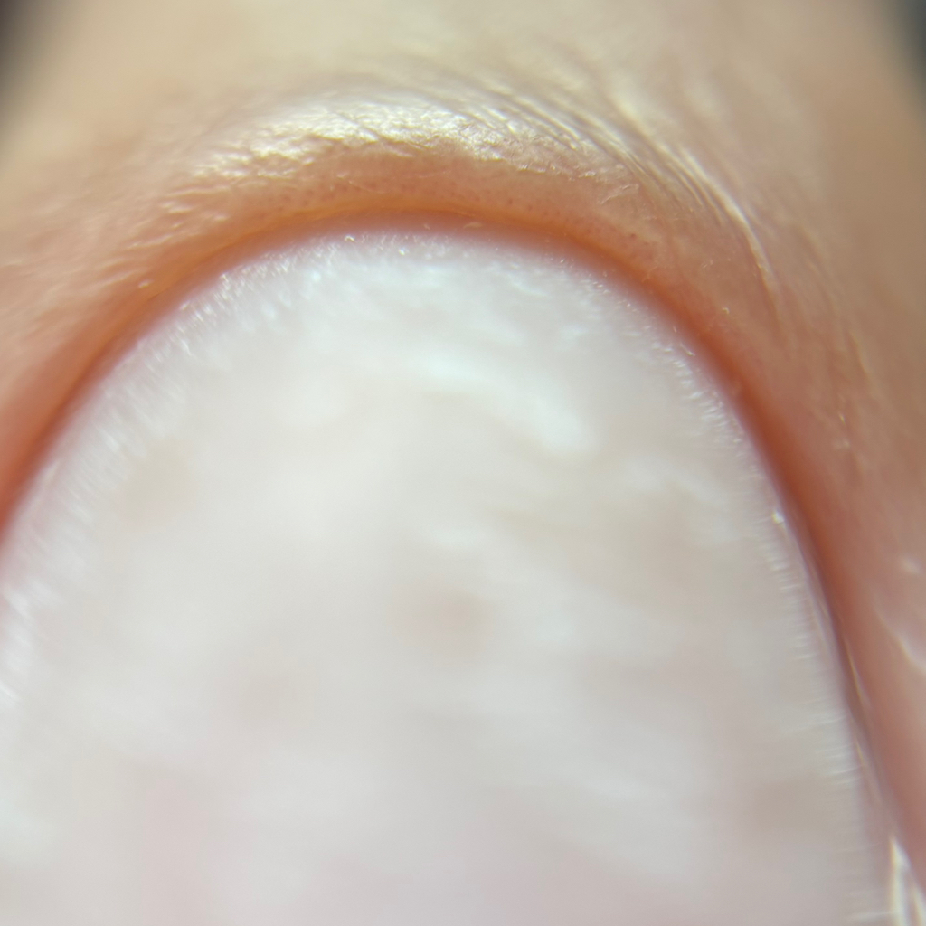 Маникюр без покрытия