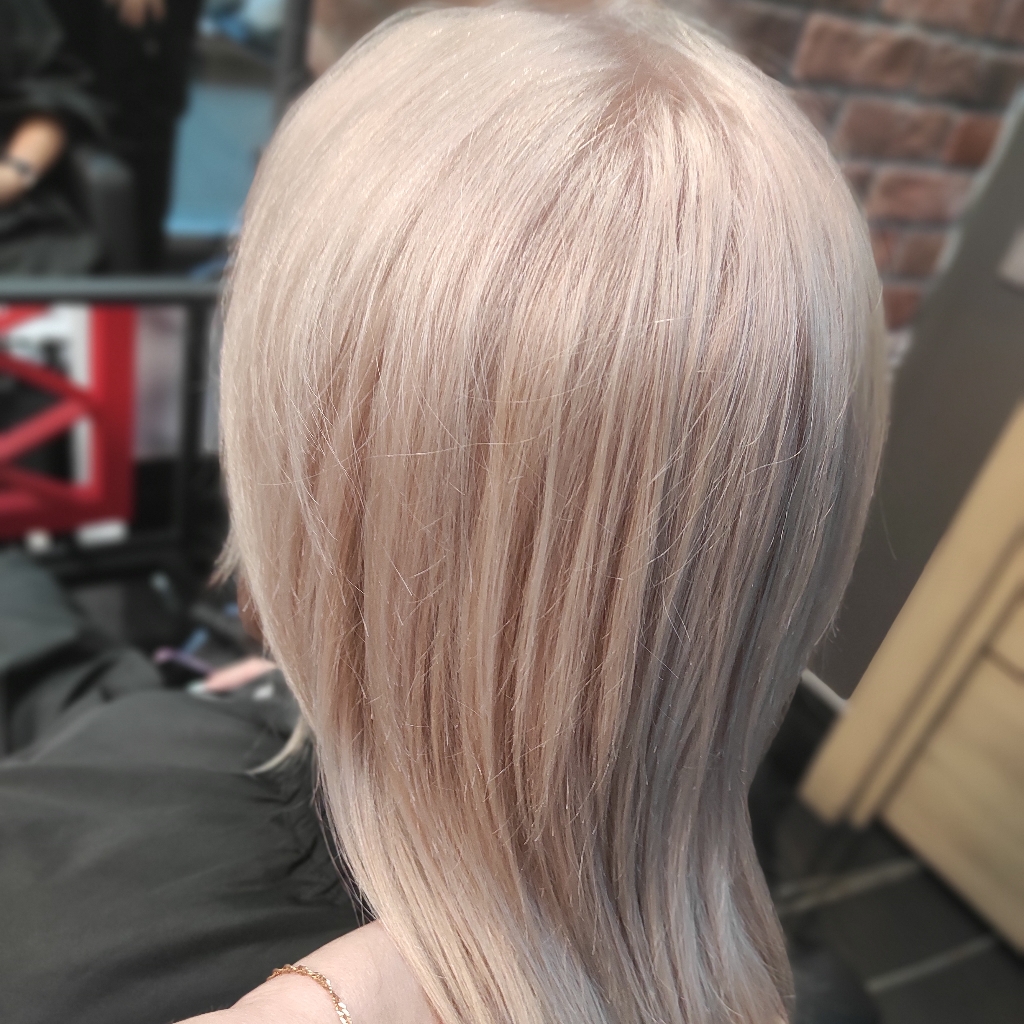 Тотат блонд