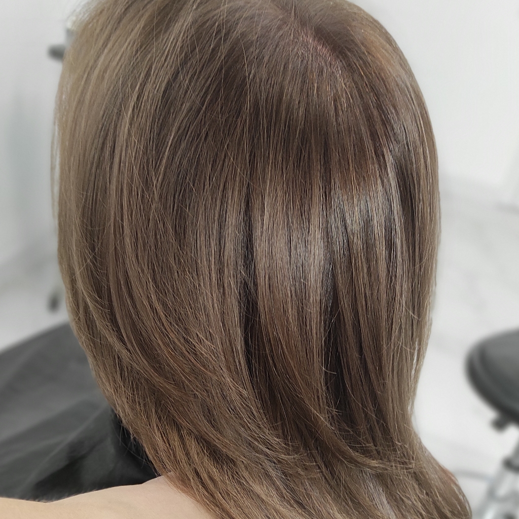 Однотонное окрашивание волос