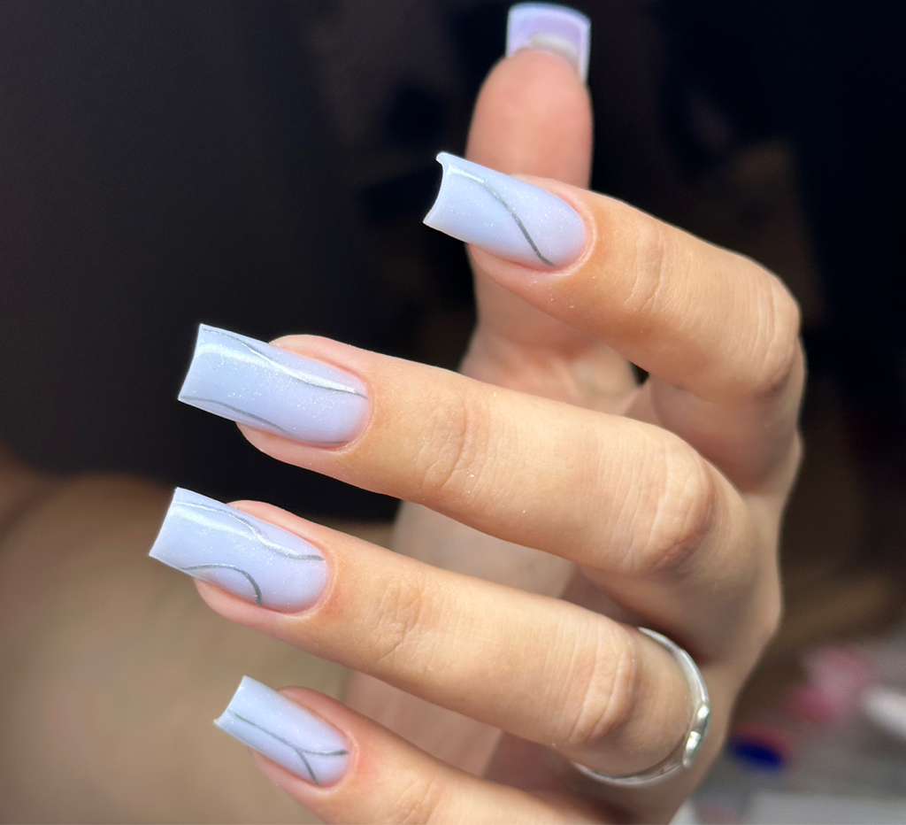 Наращивание ногтей