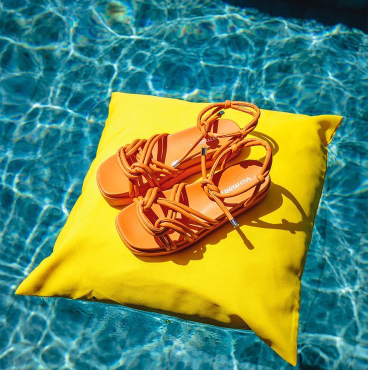 Педикюр с покрытием