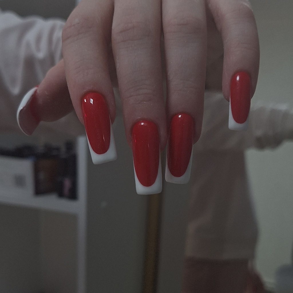 Коррекция  ногтей(сложные ногти / клюющие/исправление чужой работы)