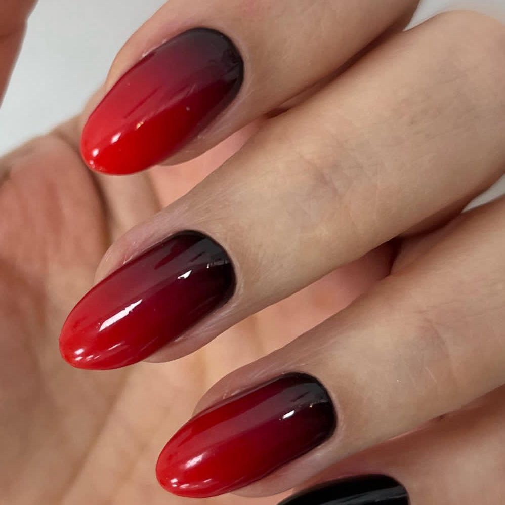 Маникюр с покрытием градиент (растяжка 2-3 цветов)