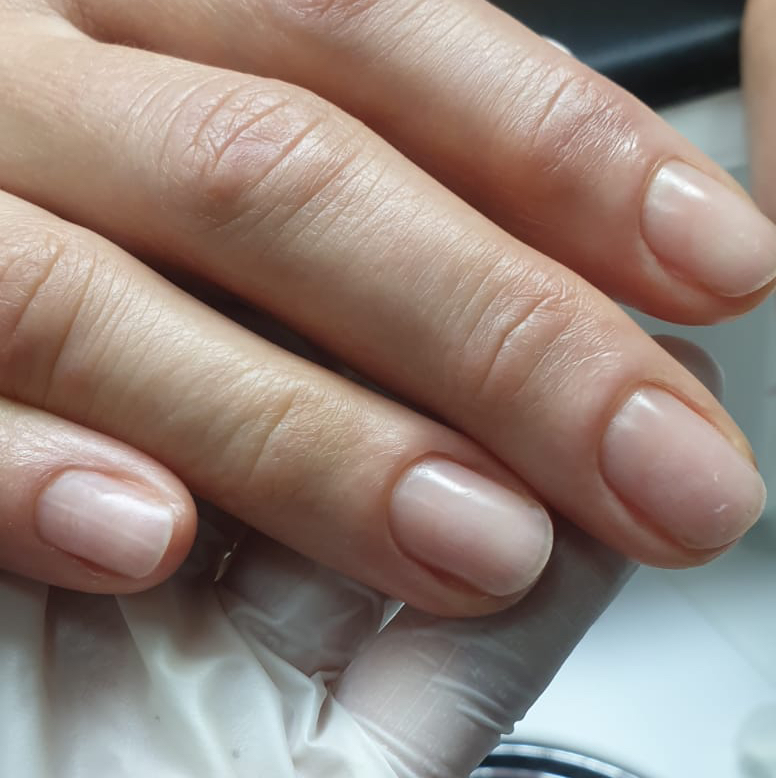 Снятие гель-лака + маникюр без покрытия