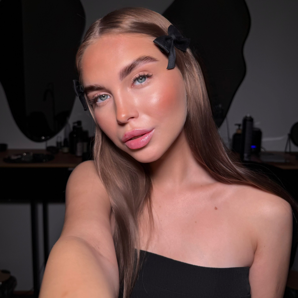 Топ-мастер: ламинирование, окрашивание и коррекция бровей