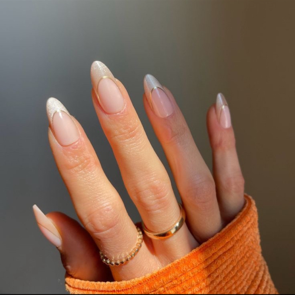 Наращивание ногтей