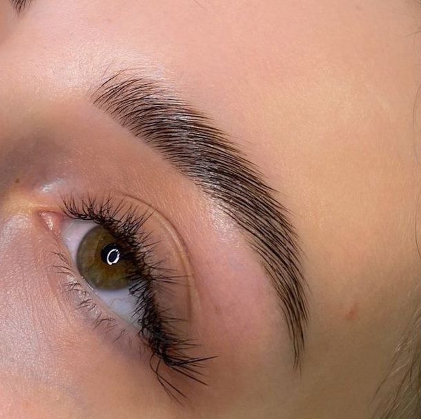 Ламинирование + окрашивание бровей с коррекцией