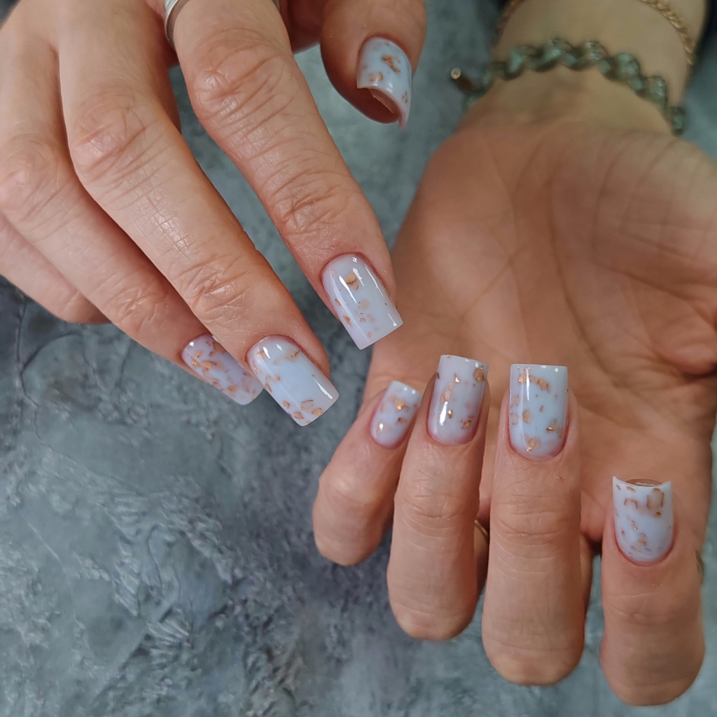 УКРЕПЛЕНИЕ НОГТЕЙ(КОРРЕКЦИЯ)