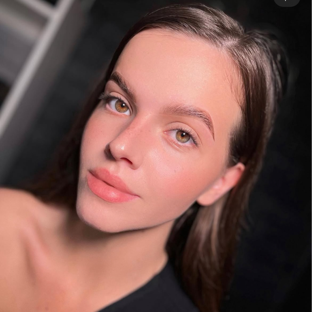 Ламинирование бровей,коррекция ,окрашивание