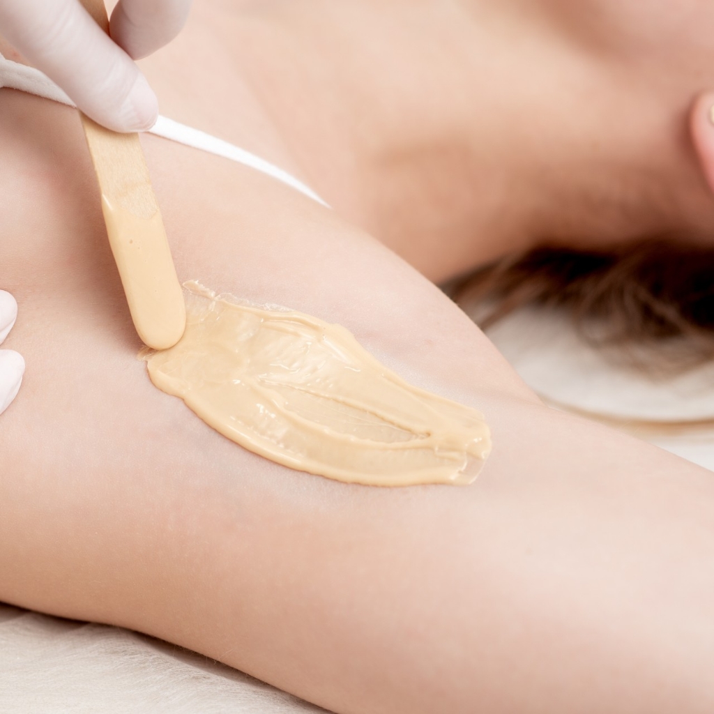 Депиляция воском подмышки