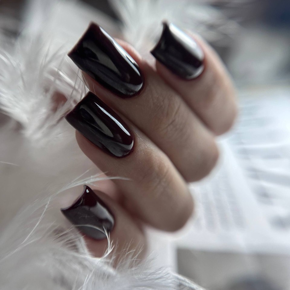 Маникюр с покрытием гель лак.