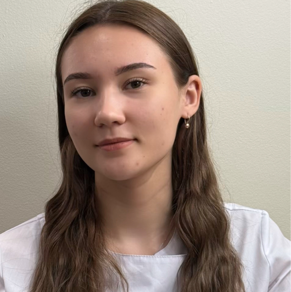 Серова Эвелина