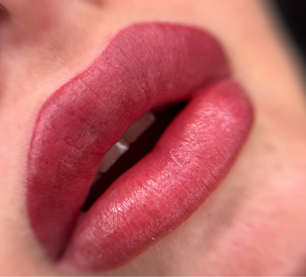 Перманентный макияж БРОВИ/ГУБЫ