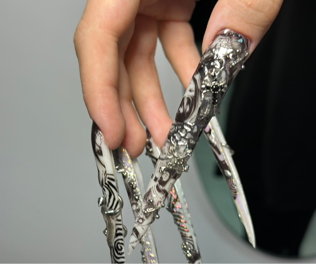 Моделирование ногтей от 5 см