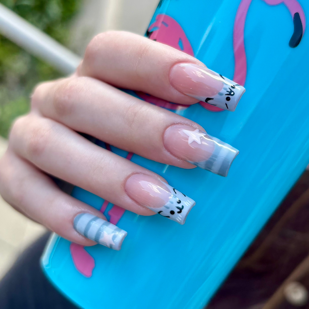 Снятие наращенных ногтей