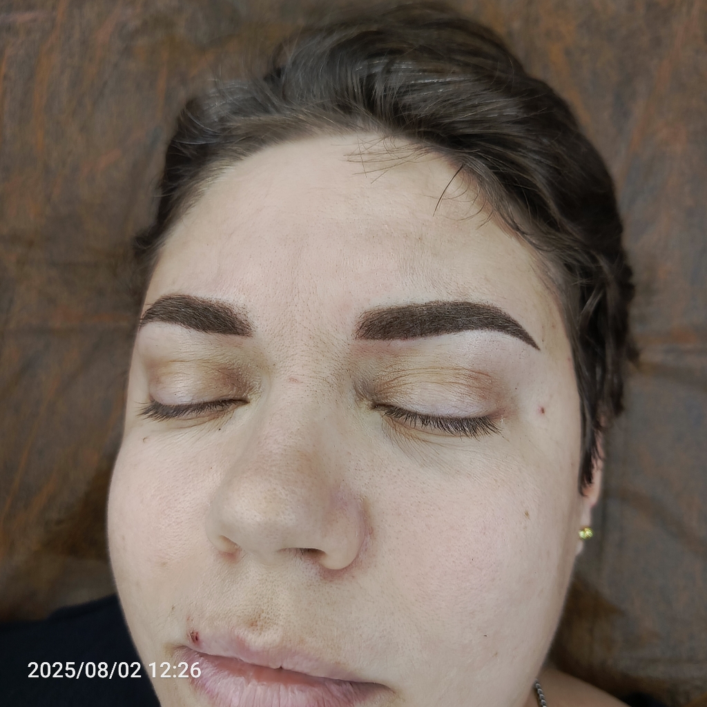 перманент бровей