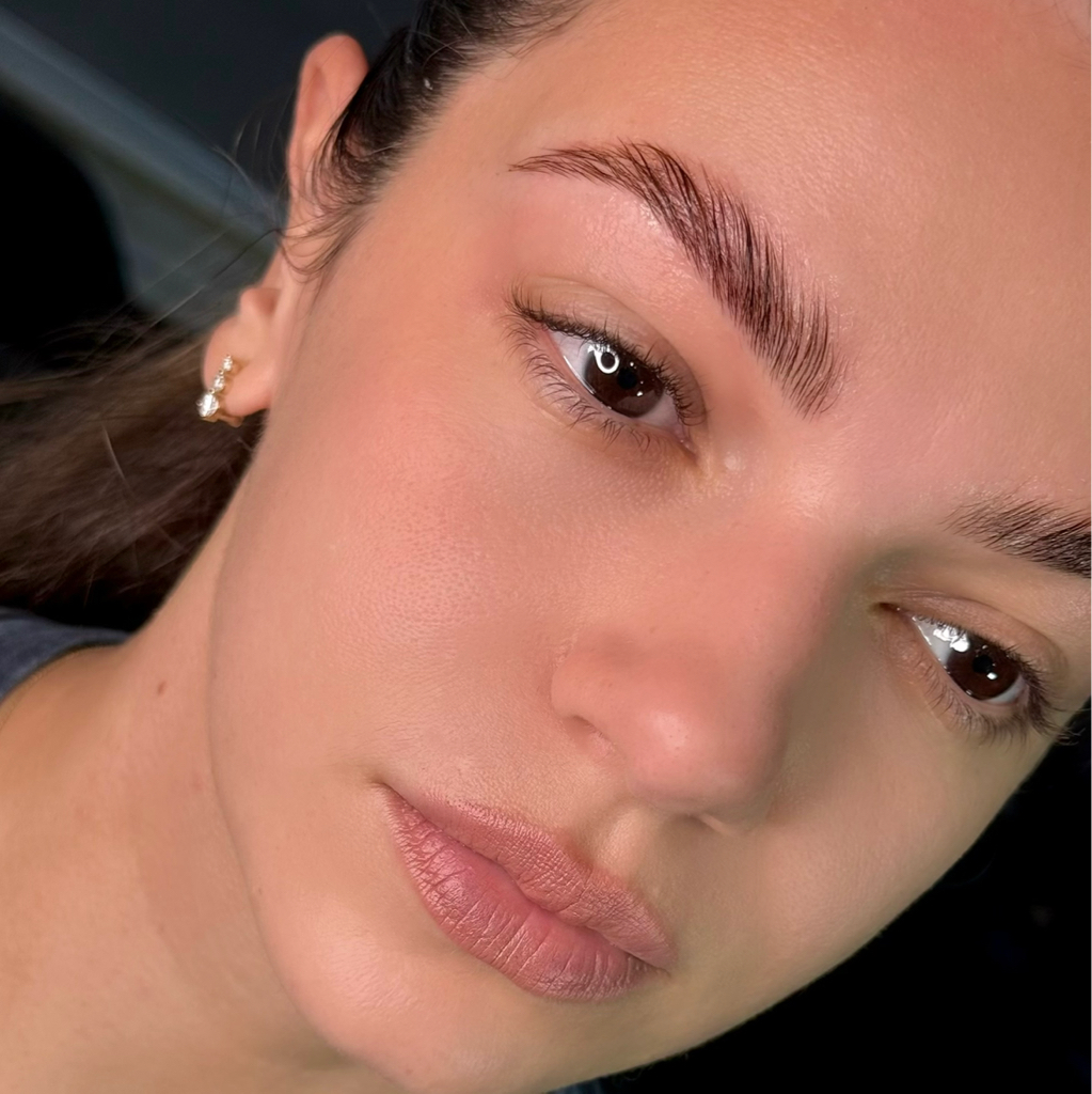 Оформление бровей  (Коррекция+окрашивание )