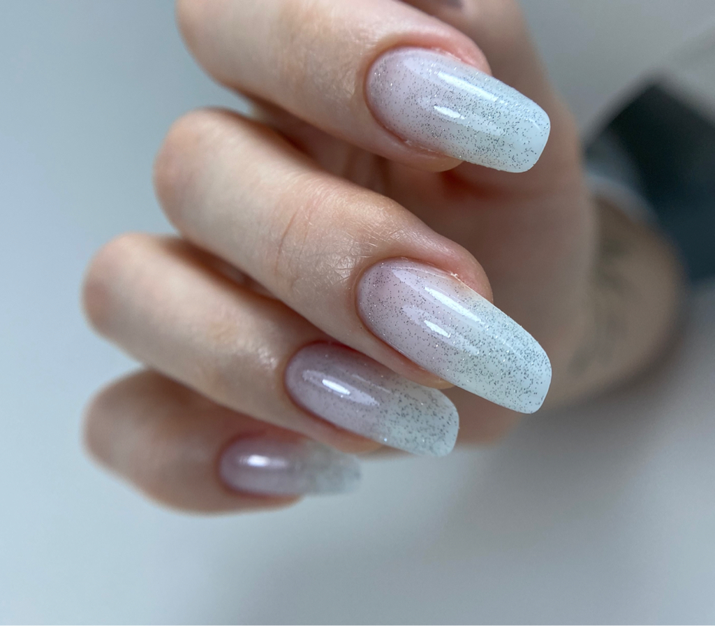 Маникюр и наращивание ногтей