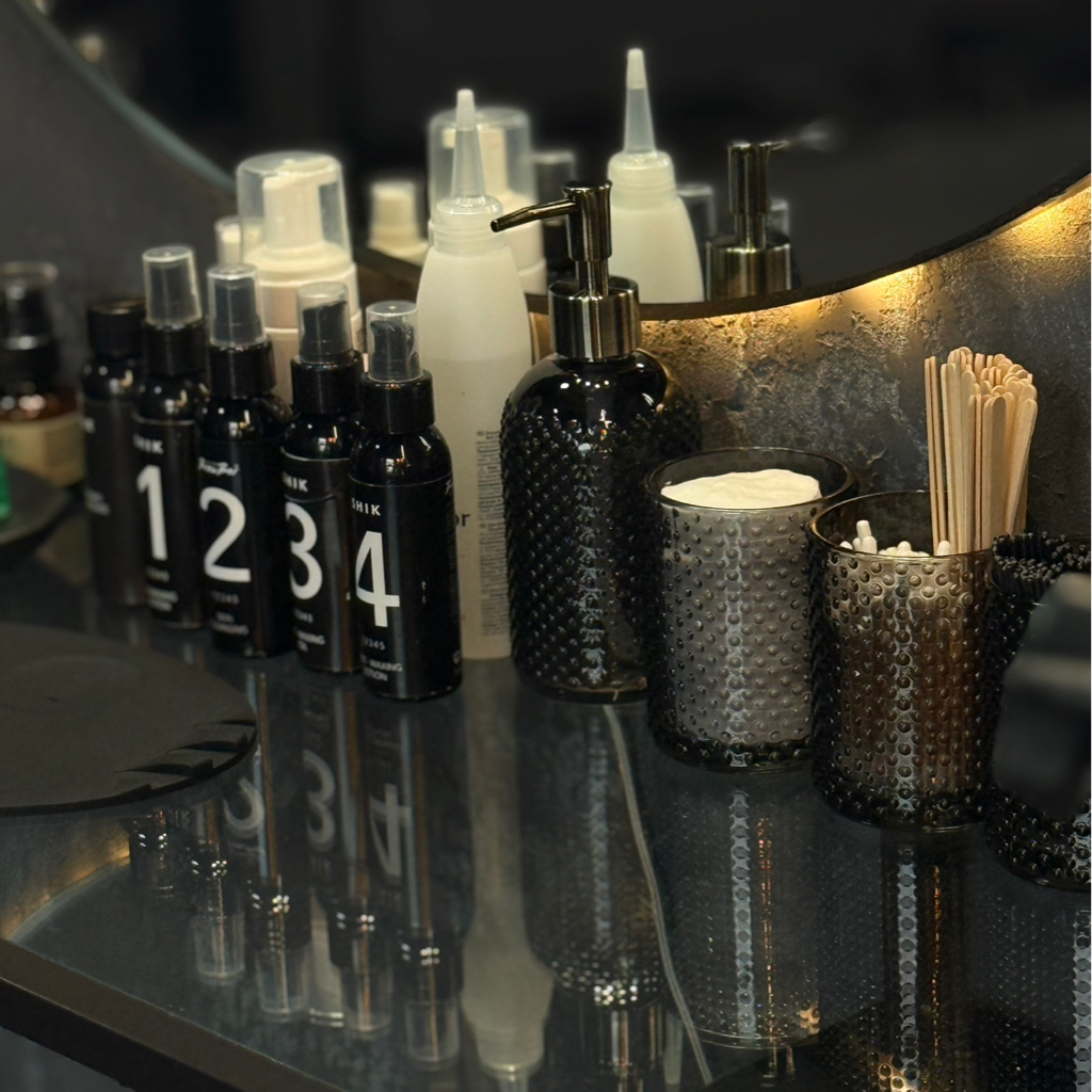 Удаление нежелательных волос с лица ( одна зона)