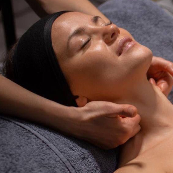 Массаж лица Лимфодренажный массаж лица (60 минут)