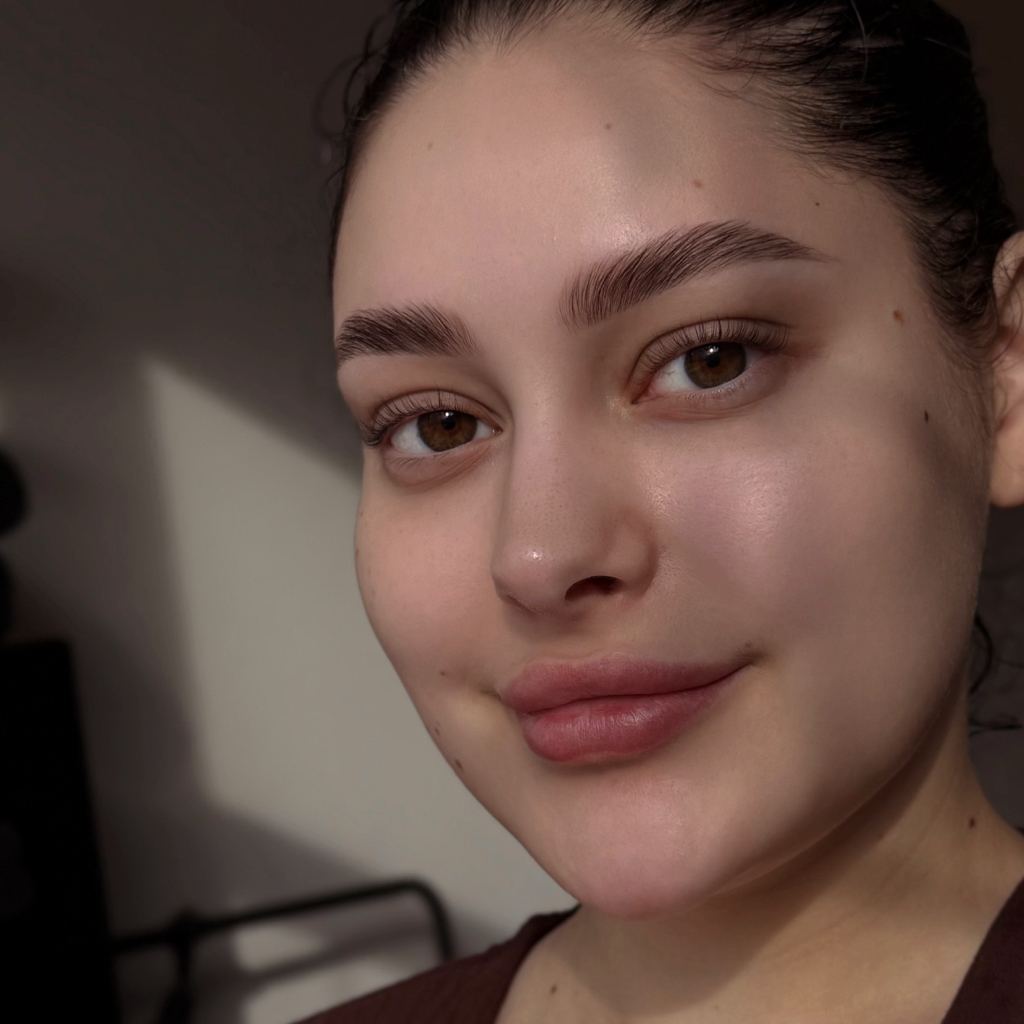 Ламинирование бровей (не включает коррекцию и окрашивание) + уход