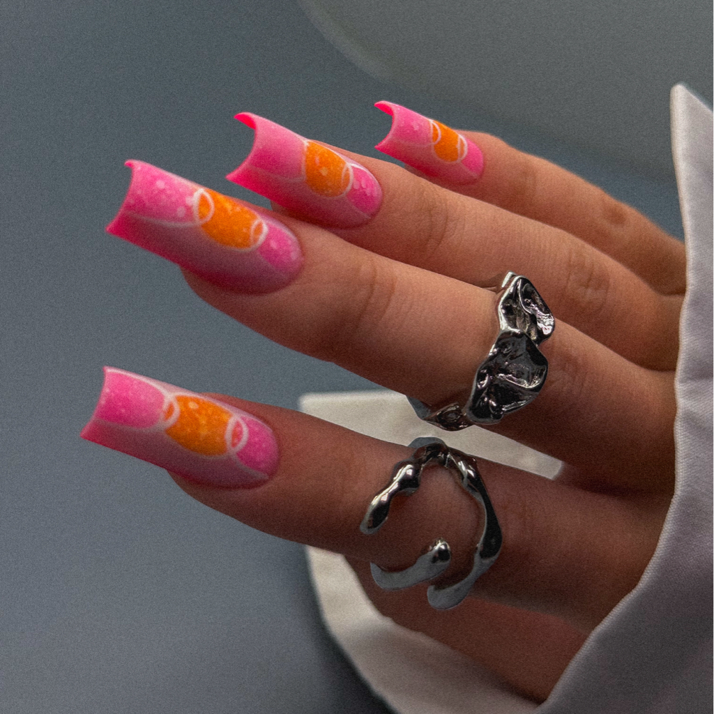 Наращивание ногтей