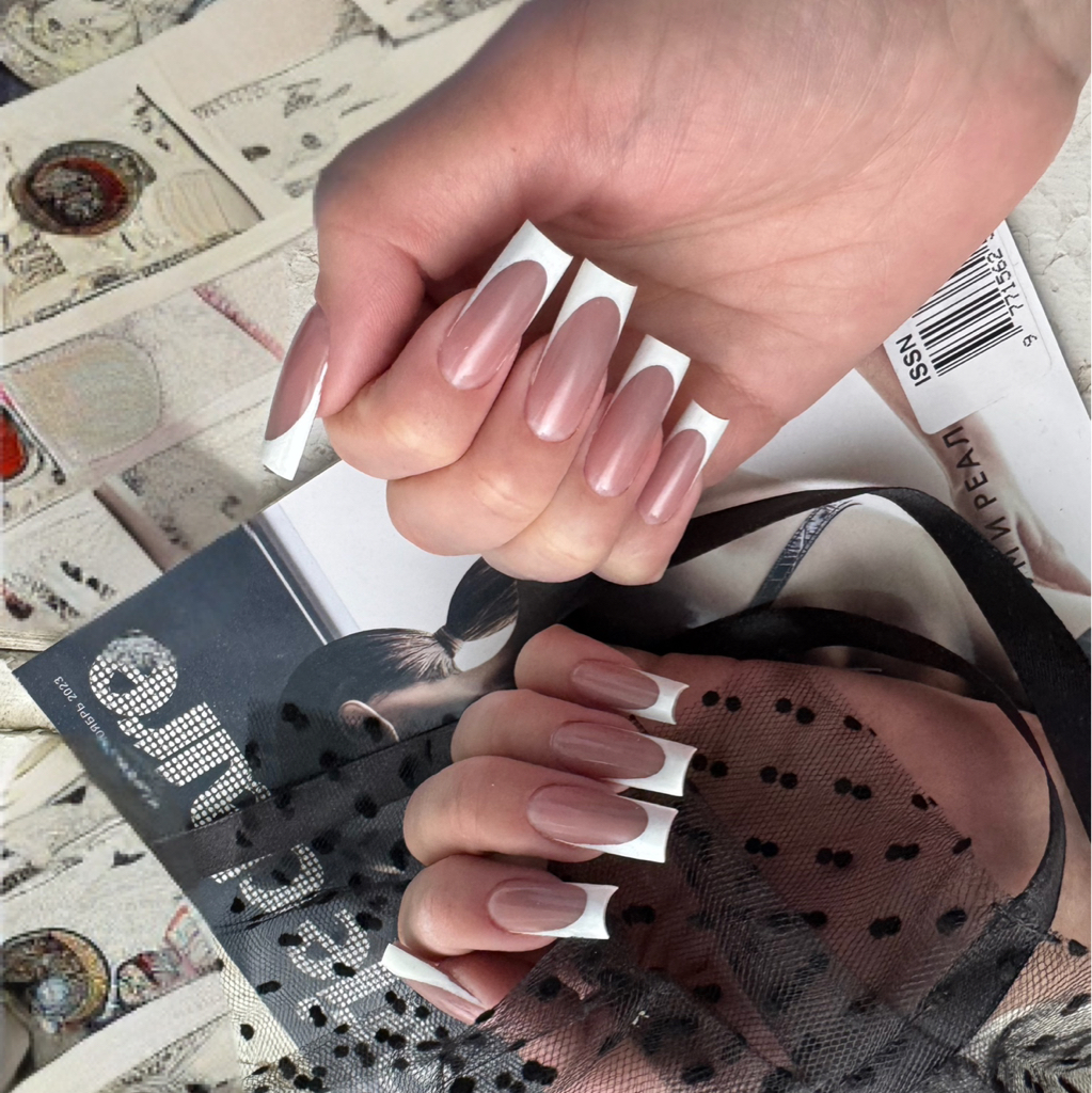 Наращивание ногтей с покрытием гель-лак