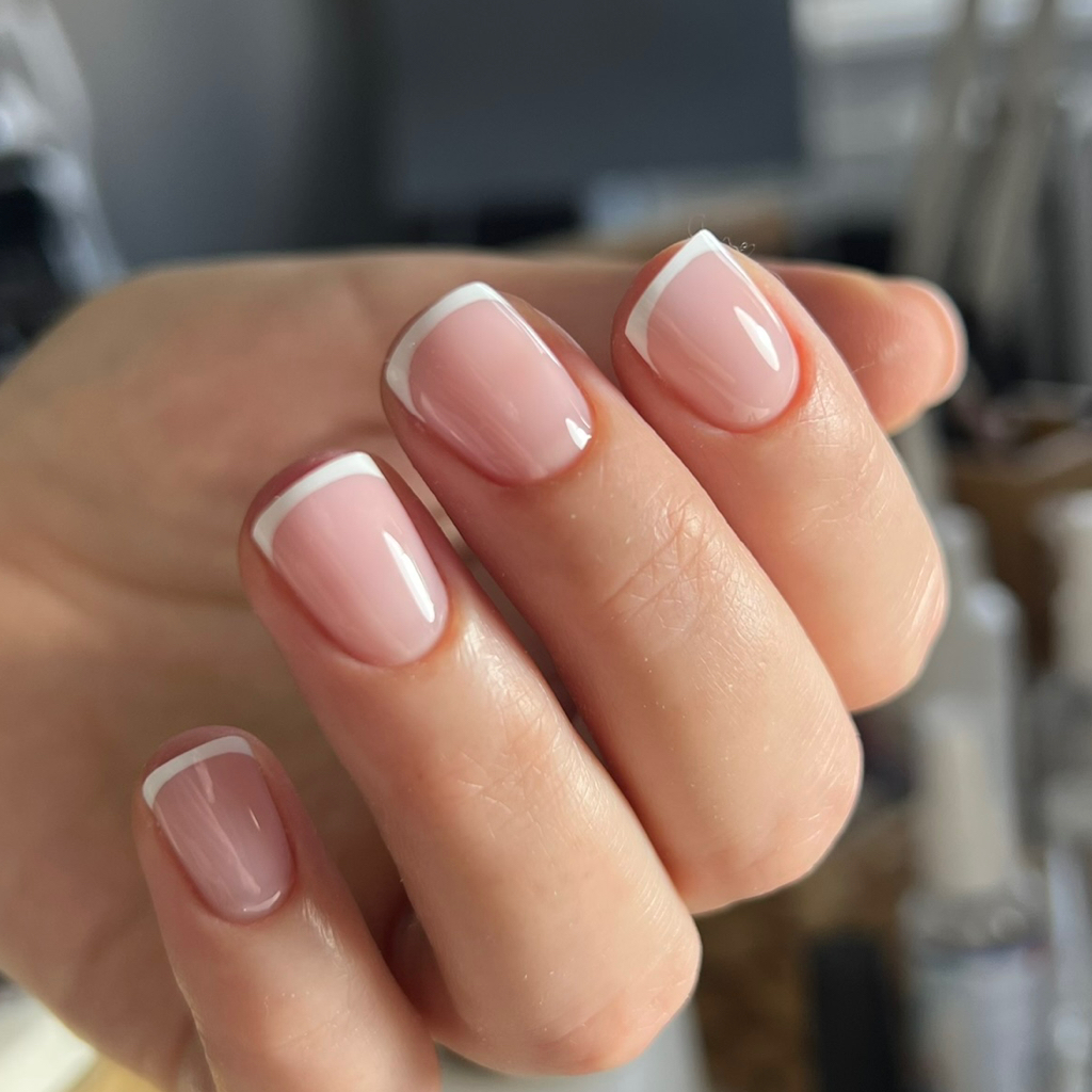 Маникюр+покрытие luxio(короткая длина)