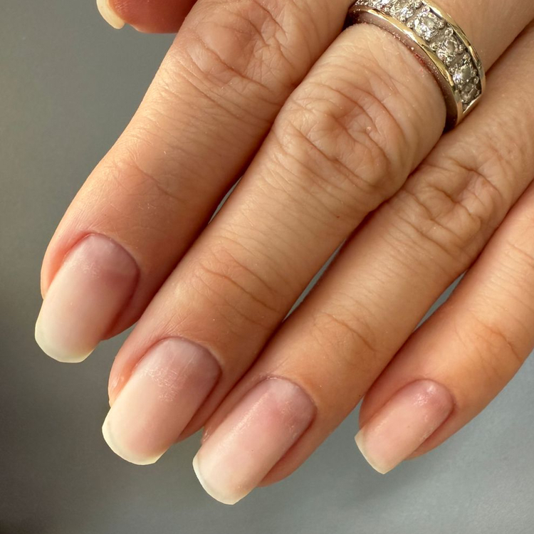 Маникюр женский без покрытия