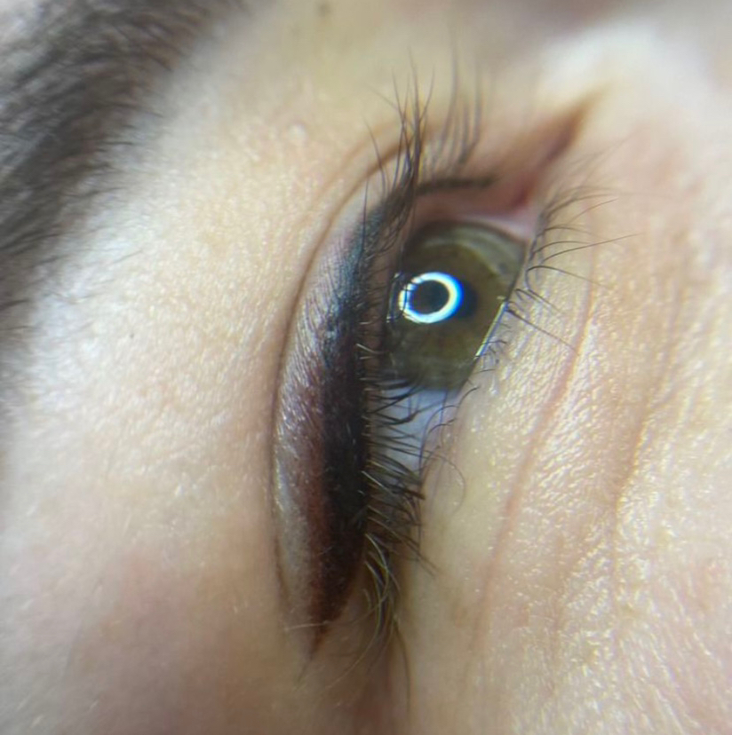 Межресничка татуаж