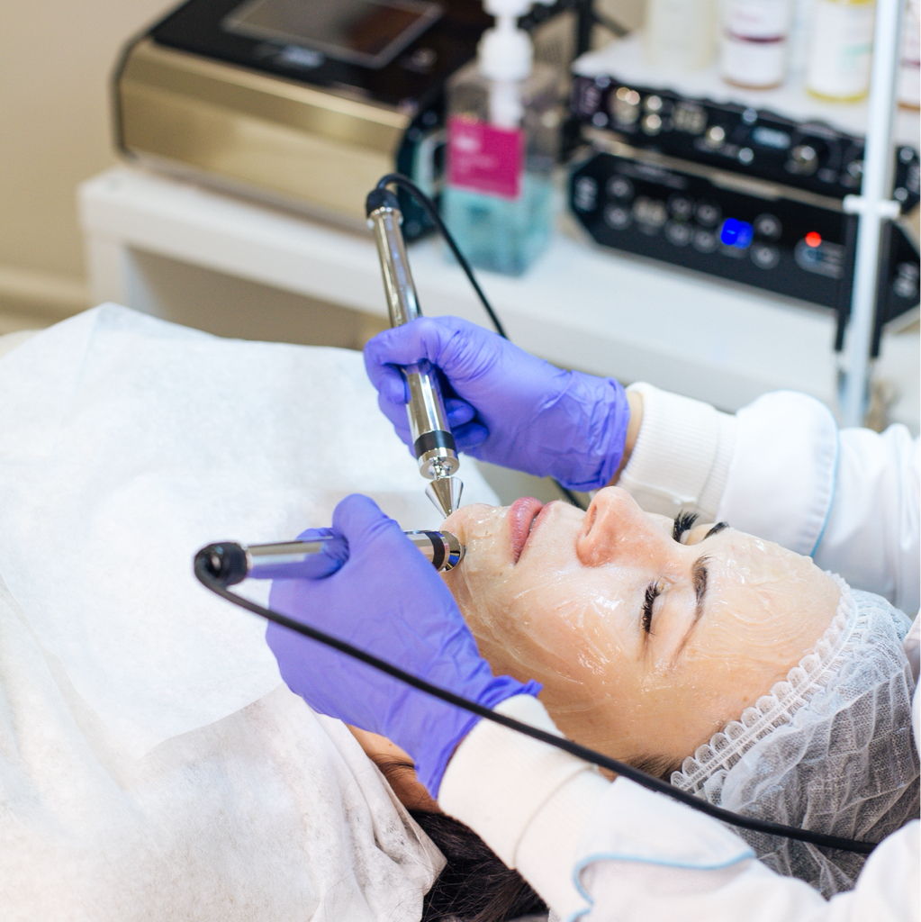 Массаж лица био-токами с уходом