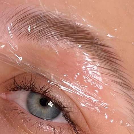 Ламинирование бровей БЕЗ окрашивания + коррекция воском системой shik/пинцет + питательный состав